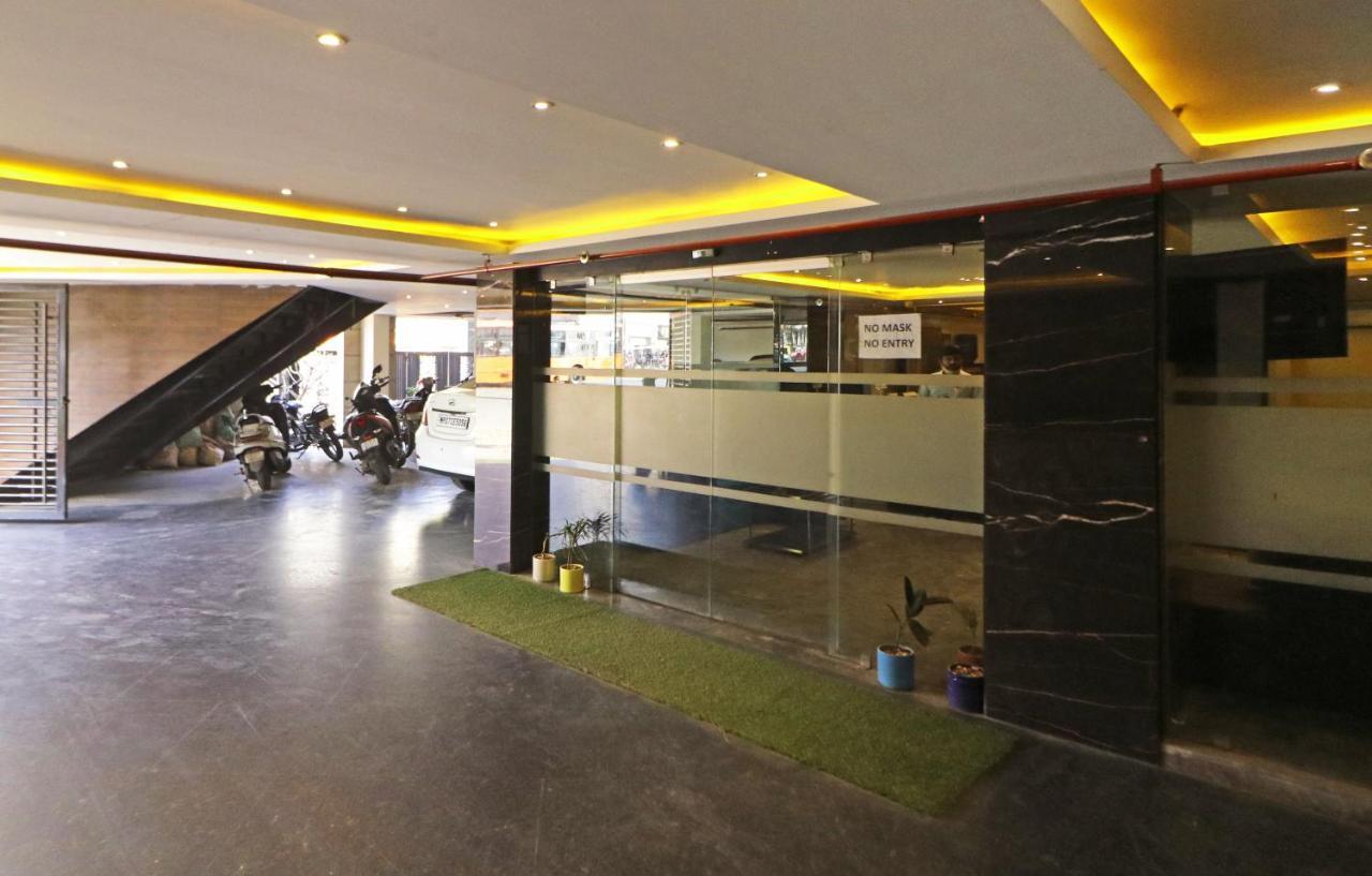 The Ivy Grand Hotel In City Centre With Free Secured Parking New Delhi Eksteriør billede