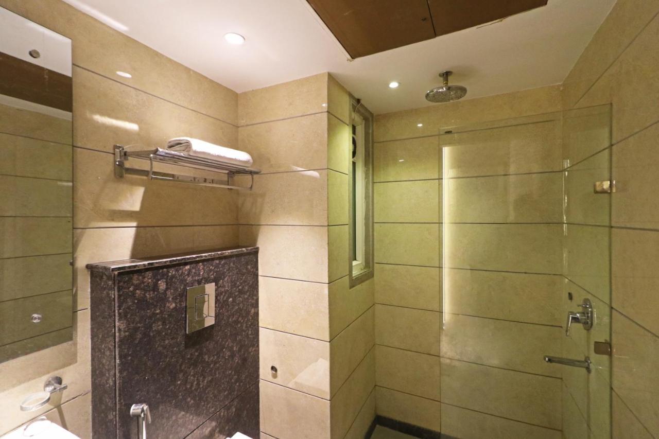 The Ivy Grand Hotel In City Centre With Free Secured Parking New Delhi Eksteriør billede