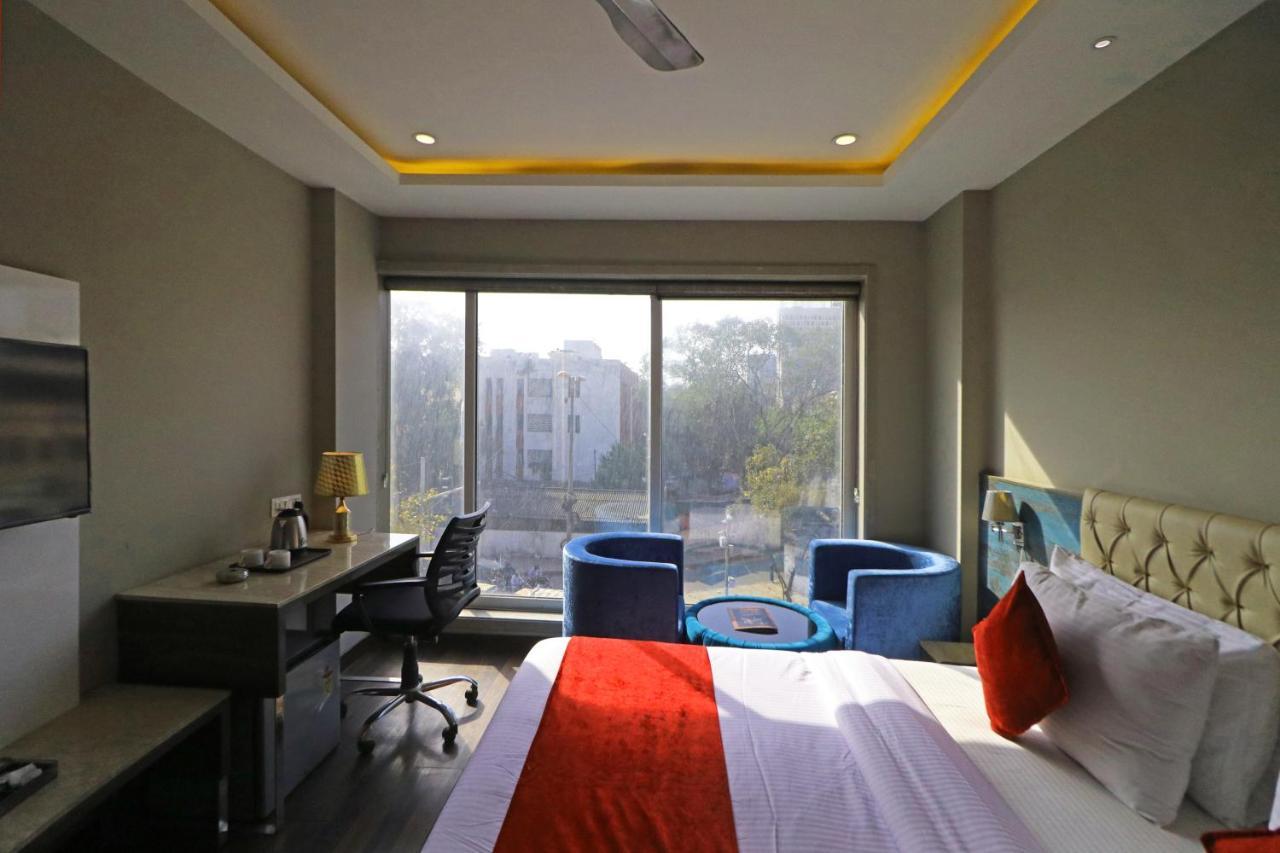 The Ivy Grand Hotel In City Centre With Free Secured Parking New Delhi Eksteriør billede