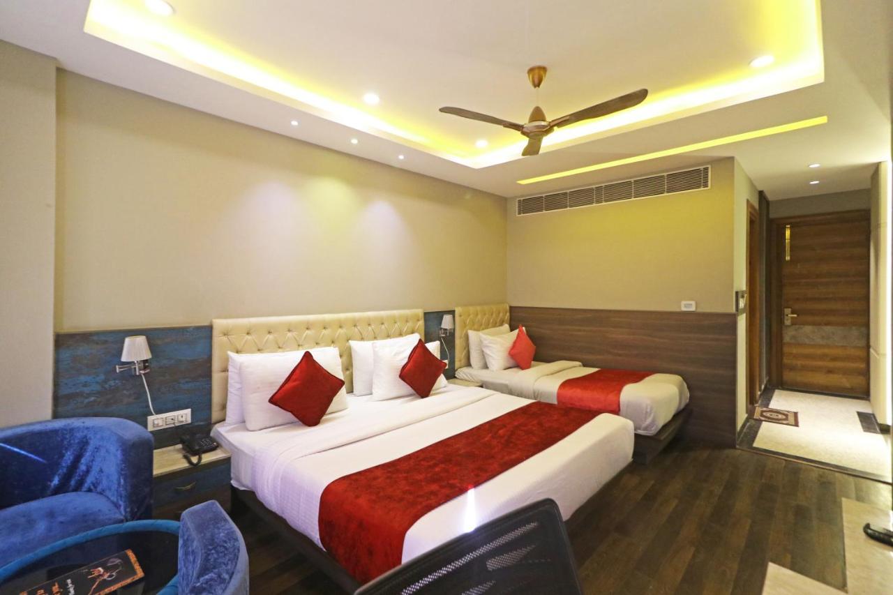 The Ivy Grand Hotel In City Centre With Free Secured Parking New Delhi Eksteriør billede