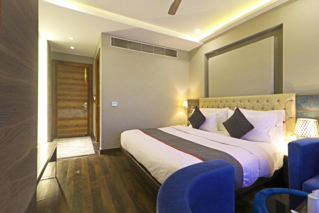 The Ivy Grand Hotel In City Centre With Free Secured Parking New Delhi Eksteriør billede