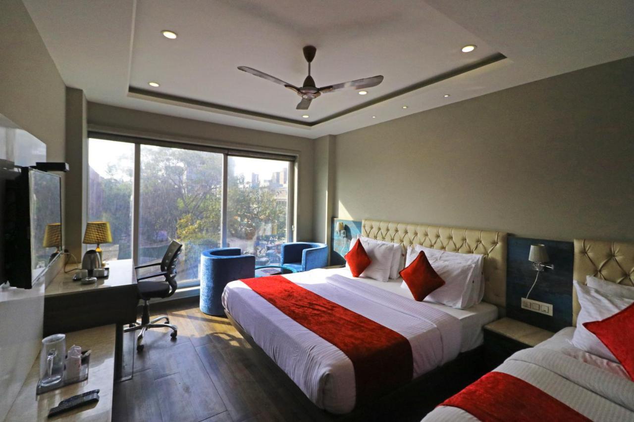 The Ivy Grand Hotel In City Centre With Free Secured Parking New Delhi Eksteriør billede